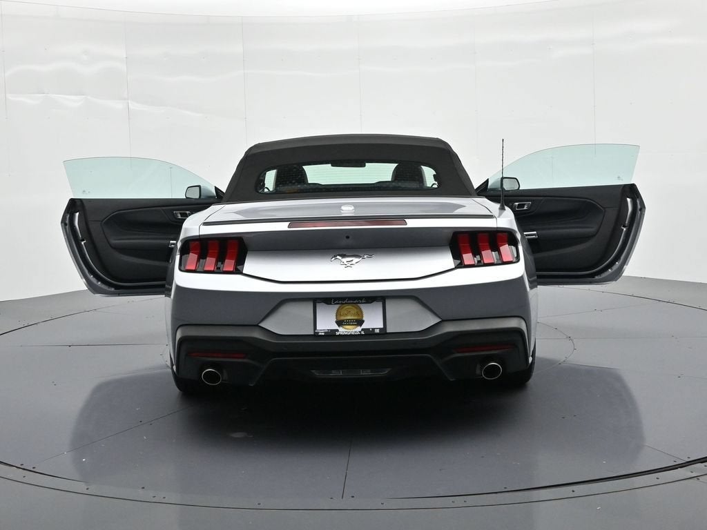2025 Ford Mustang EcoBoost