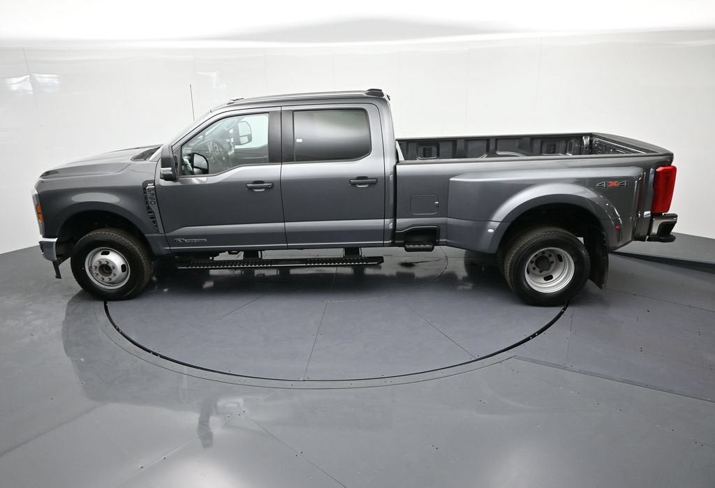 2025 Ford Super Duty F-350 DRW XL