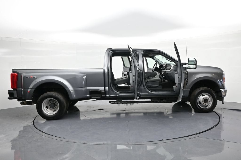 2025 Ford Super Duty F-350 DRW XL