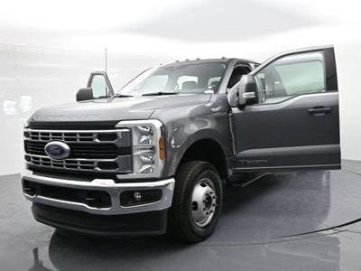 2025 Ford Super Duty F-350 DRW XL