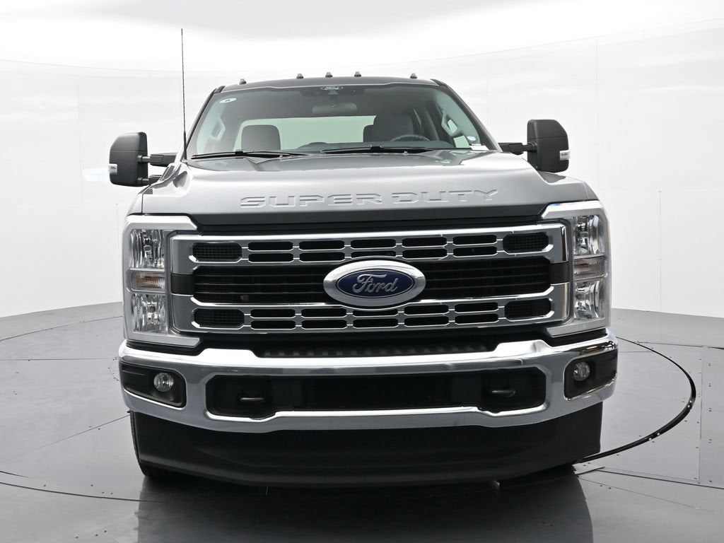 2025 Ford Super Duty F-350 DRW XL