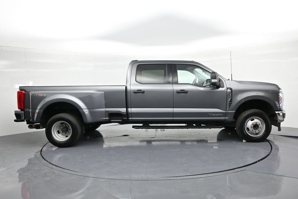 2025 Ford Super Duty F-350 DRW XL