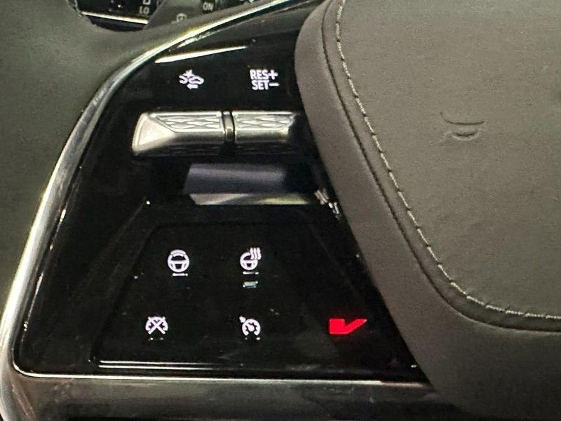 2026 Cadillac VISTIQ Premium Luxury