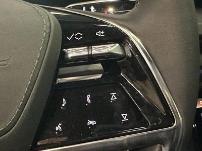 2026 Cadillac VISTIQ Premium Luxury