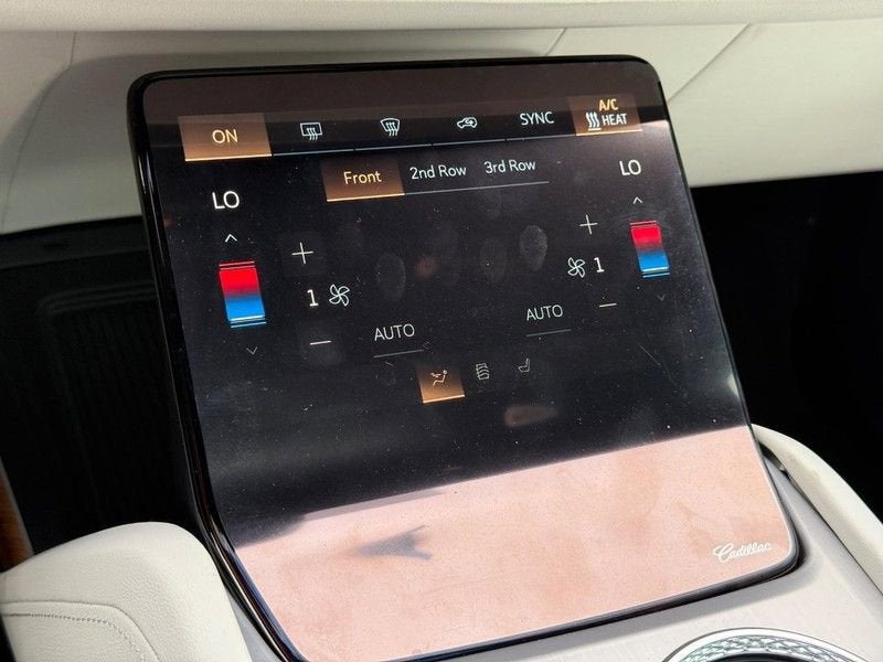 2026 Cadillac VISTIQ Sport