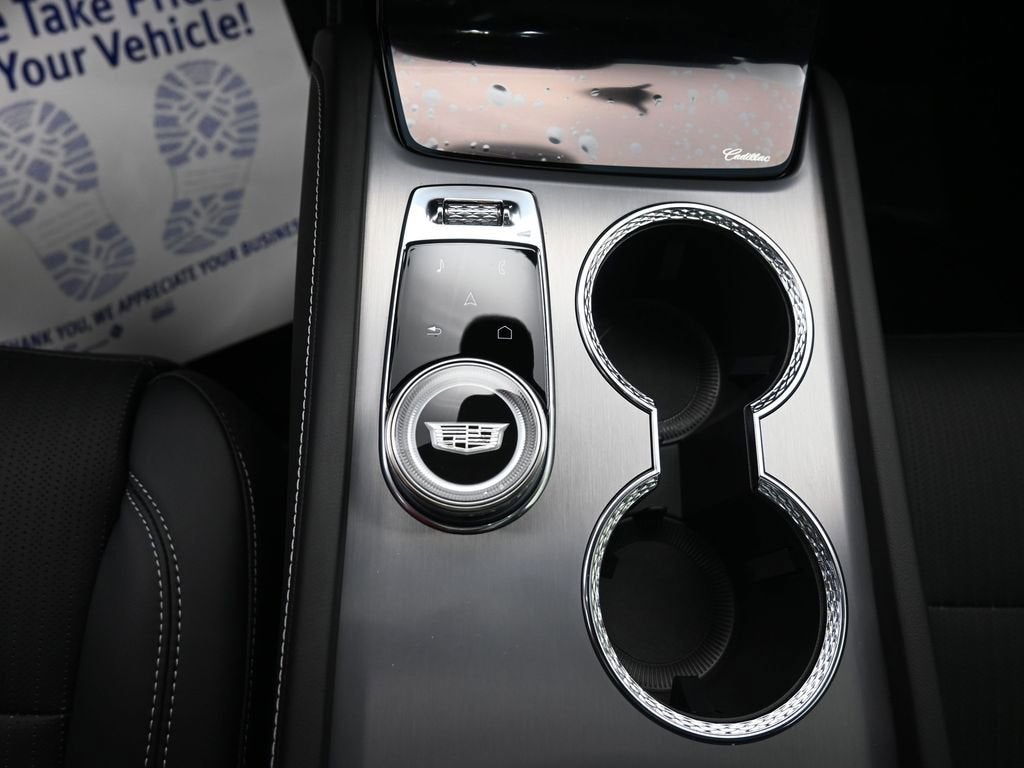 2026 Cadillac VISTIQ Sport