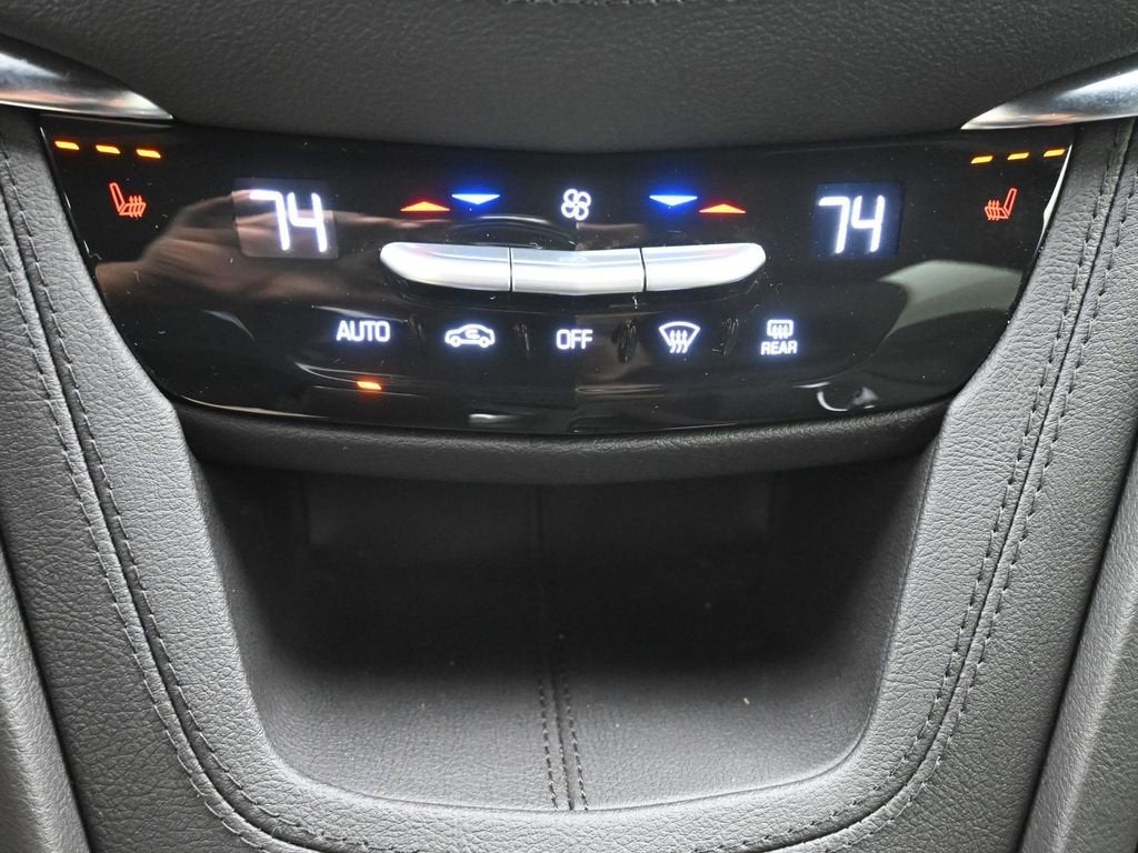 2026 Cadillac XT5 Luxury