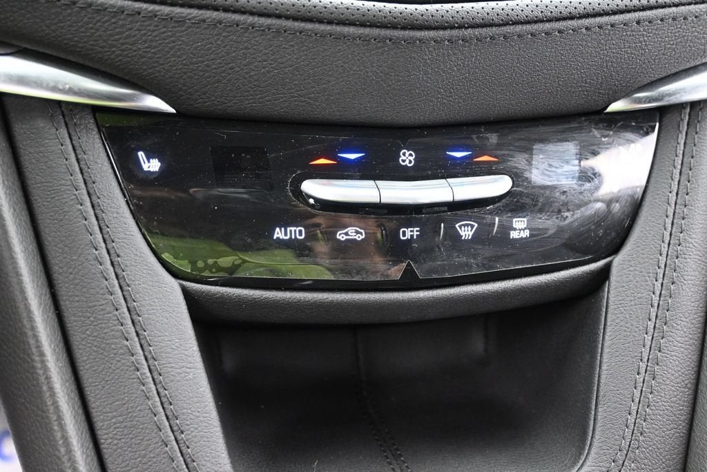 2026 Cadillac XT5 Luxury