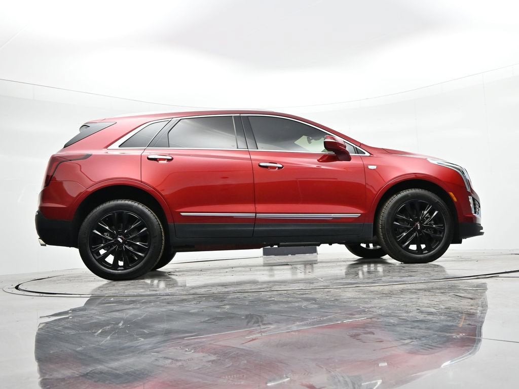 2025 Cadillac XT5 Luxury