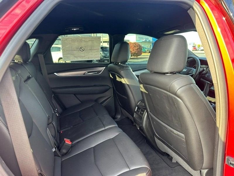 2025 Cadillac XT5 Luxury