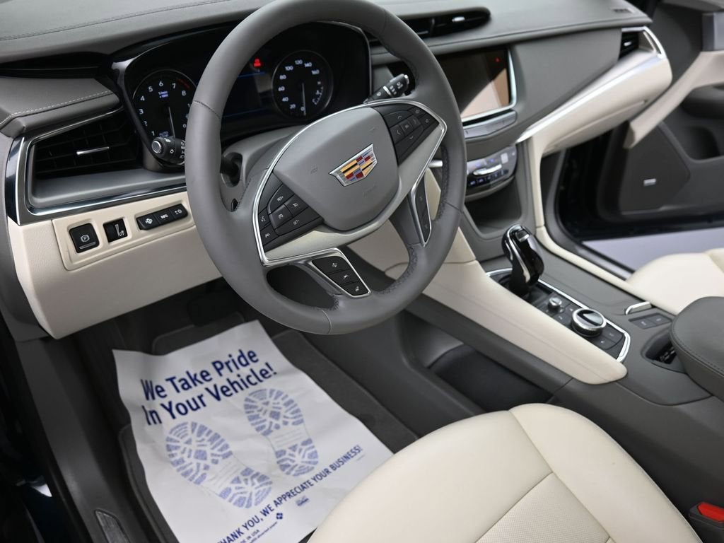 2025 Cadillac XT5 Premium Luxury