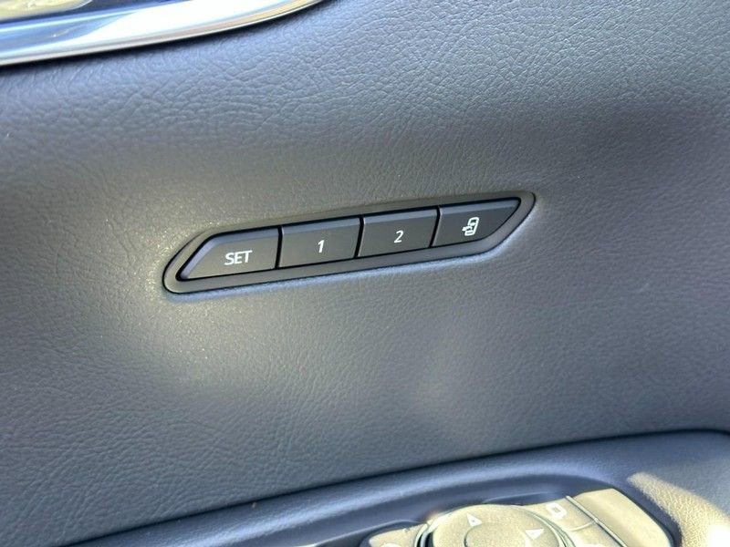 2025 Cadillac XT6 Luxury