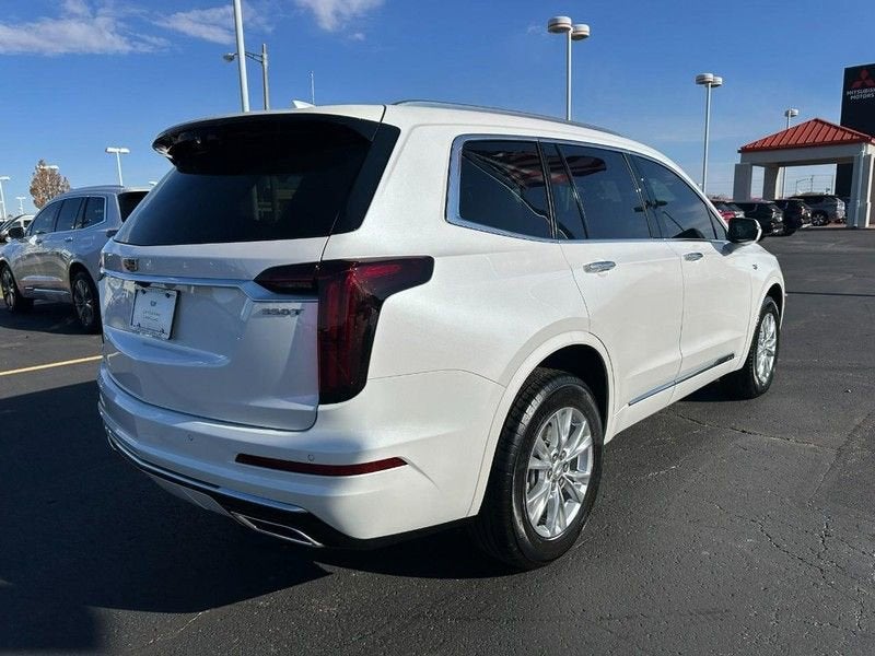 2025 Cadillac XT6 Luxury