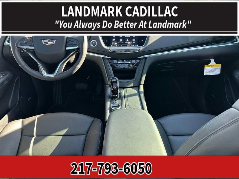 2025 Cadillac XT6 Luxury