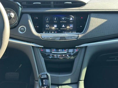 2025 Cadillac XT6 Luxury