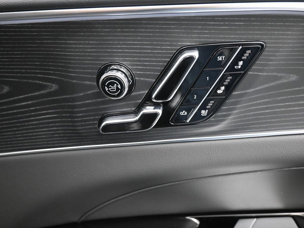 2026 Cadillac LYRIQ Premium Luxury