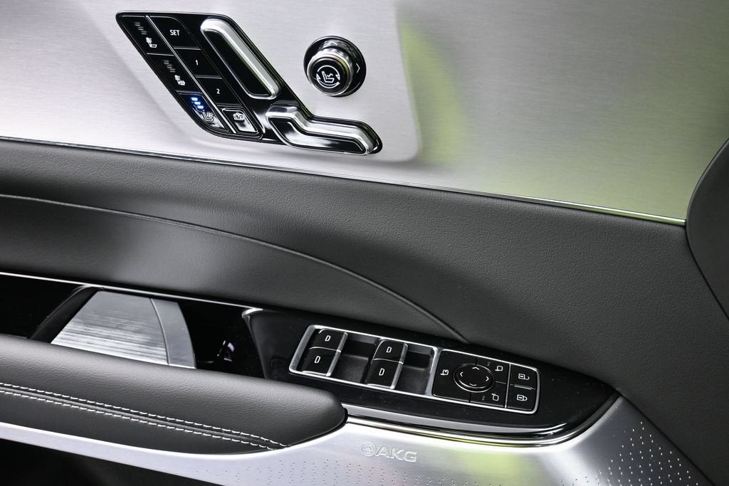 2027 Cadillac LYRIQ Premium Luxury