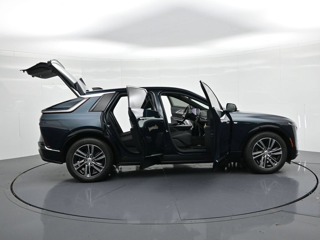 2027 Cadillac LYRIQ Premium Luxury