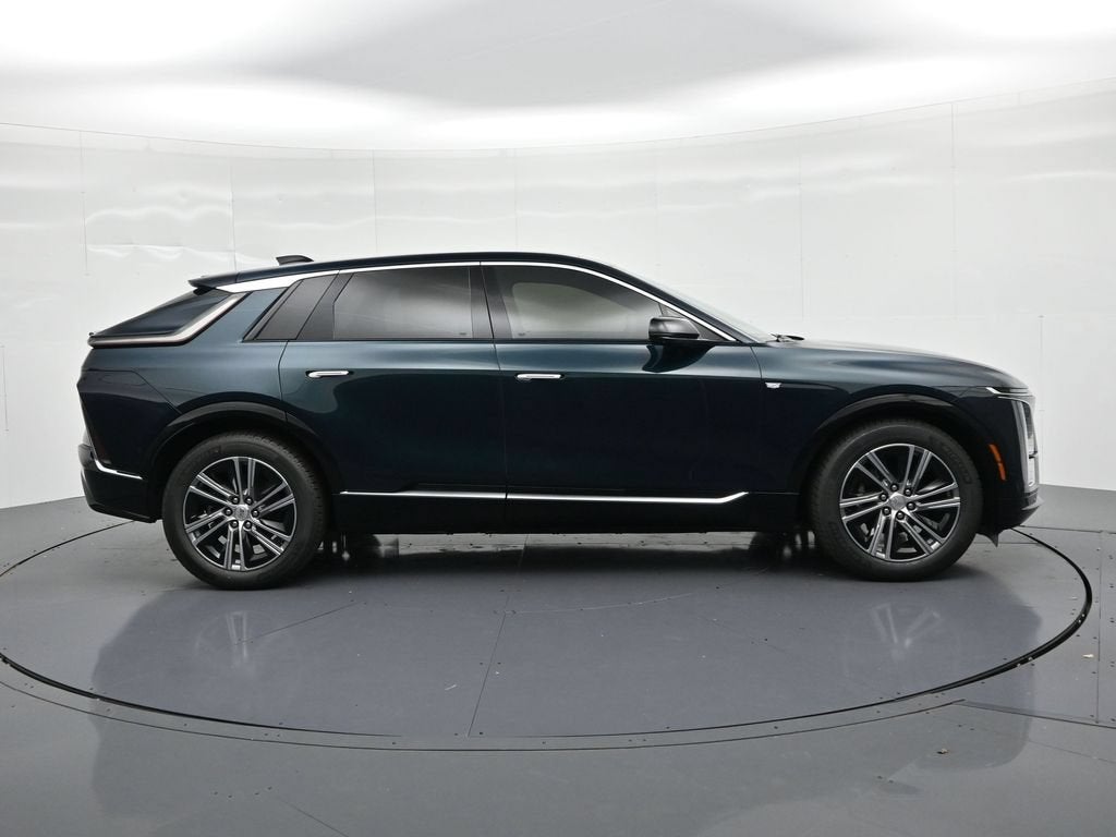 2027 Cadillac LYRIQ Premium Luxury