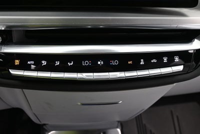 2024 Cadillac LYRIQ Luxury 2