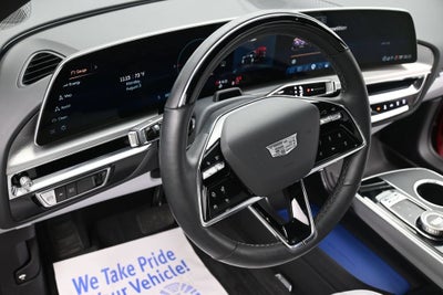 2024 Cadillac LYRIQ Luxury 2