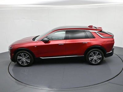 2024 Cadillac LYRIQ Luxury 2