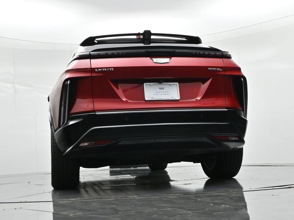 2024 Cadillac LYRIQ Luxury 2