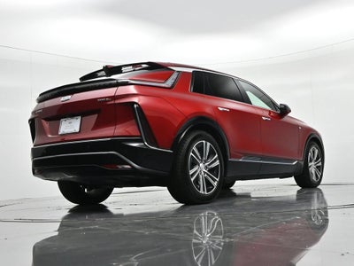 2024 Cadillac LYRIQ Luxury 2