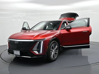2024 Cadillac LYRIQ Luxury 2