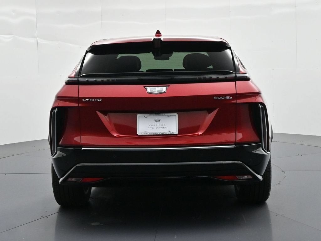 2024 Cadillac LYRIQ Luxury 2
