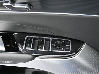 2025 Cadillac LYRIQ Luxury 3