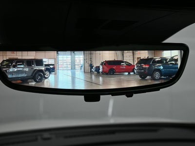 2025 Cadillac LYRIQ Luxury 3