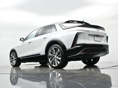 2025 Cadillac LYRIQ Luxury 3