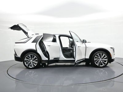 2025 Cadillac LYRIQ Luxury 3