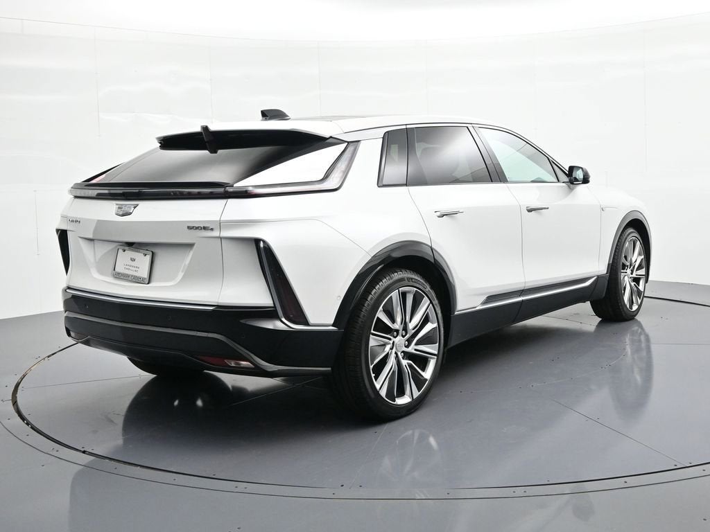 2025 Cadillac LYRIQ Luxury 3