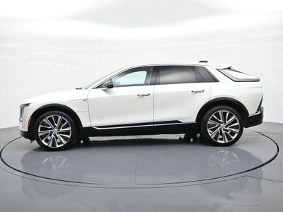 2025 Cadillac LYRIQ Luxury 3