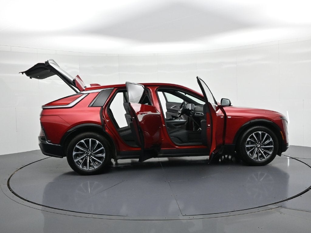 2024 Cadillac LYRIQ Sport 1