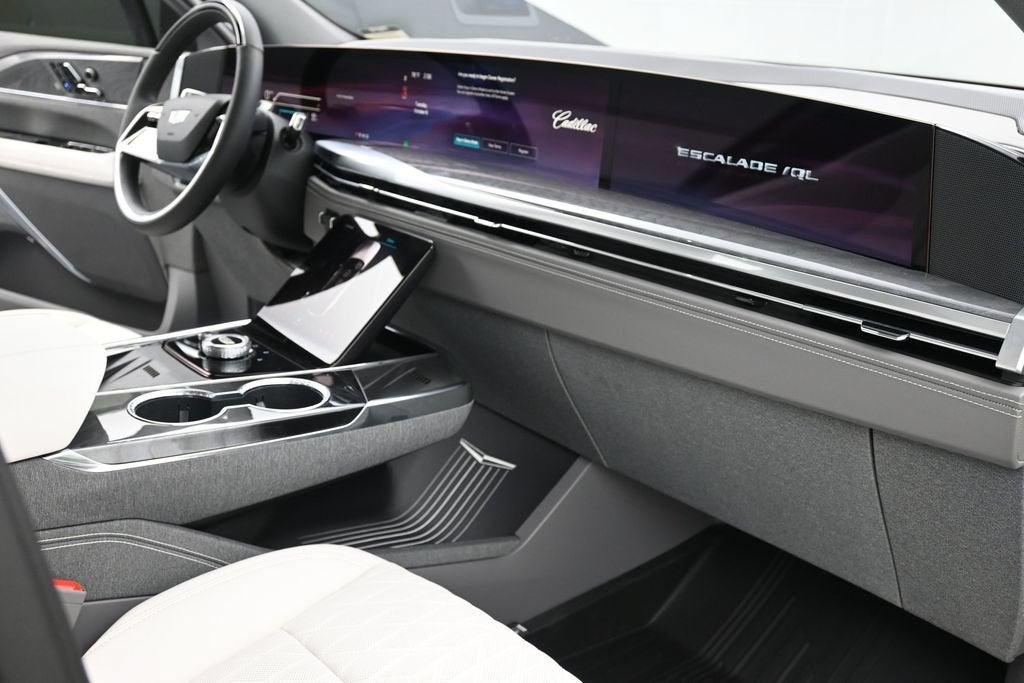 2026 Cadillac ESCALADE IQL Sport