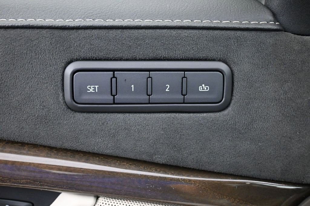 2020 Cadillac Escalade Premium Luxury