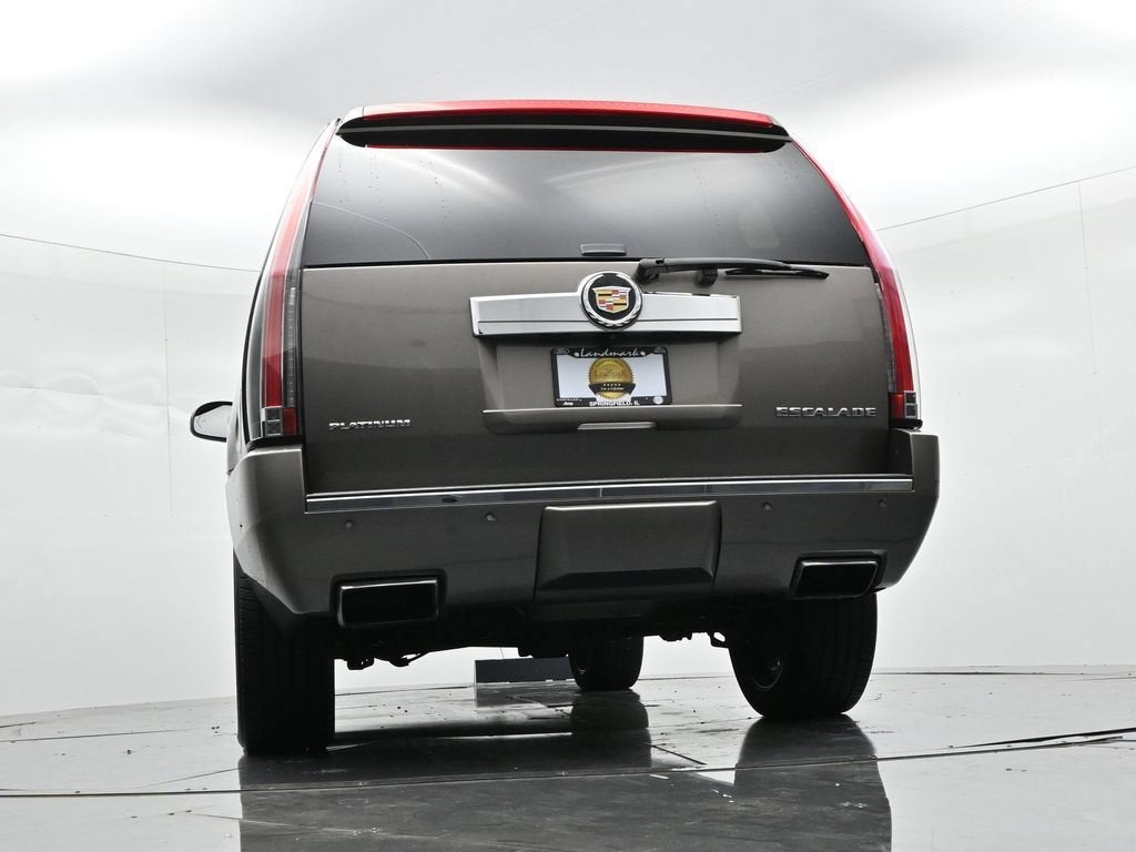2013 Cadillac Escalade Platinum Edition