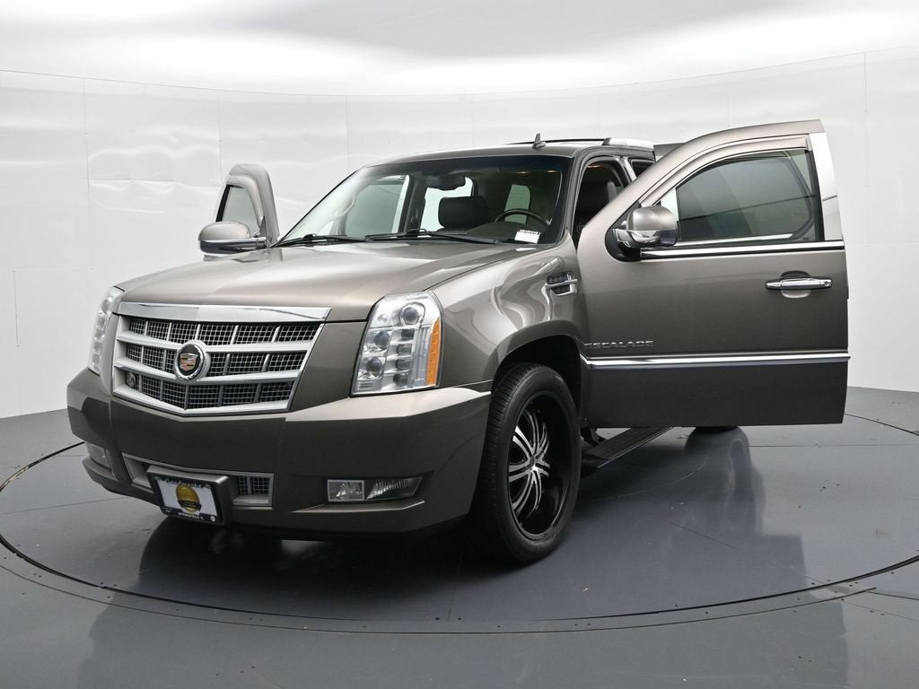 2013 Cadillac Escalade Platinum Edition