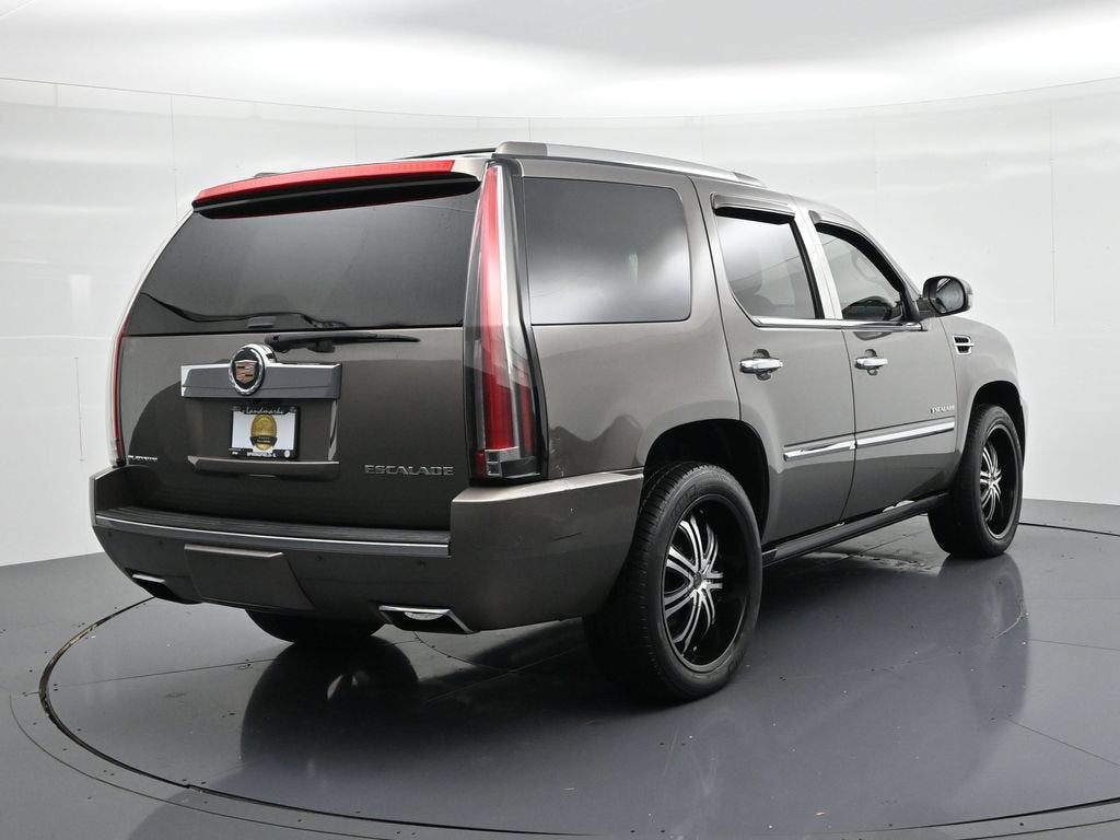2013 Cadillac Escalade Platinum Edition