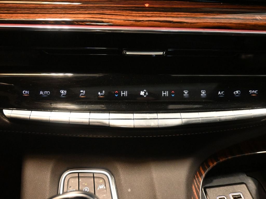 2024 Cadillac Escalade ESV Premium Luxury