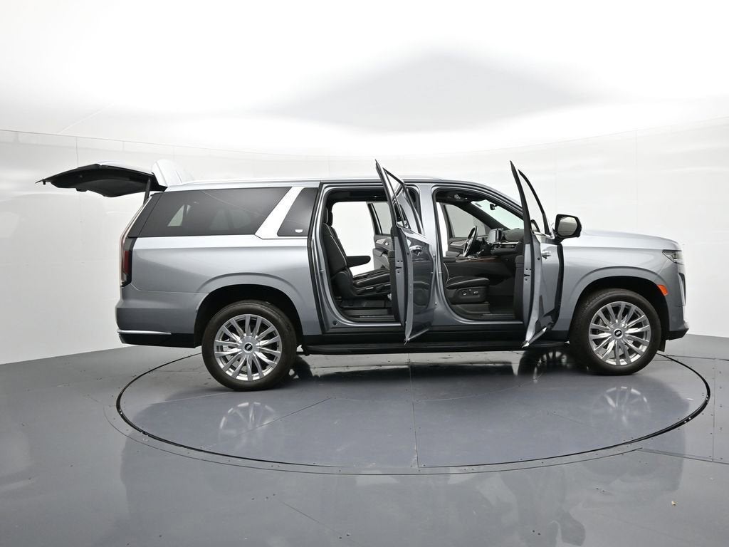 2024 Cadillac Escalade ESV Premium Luxury