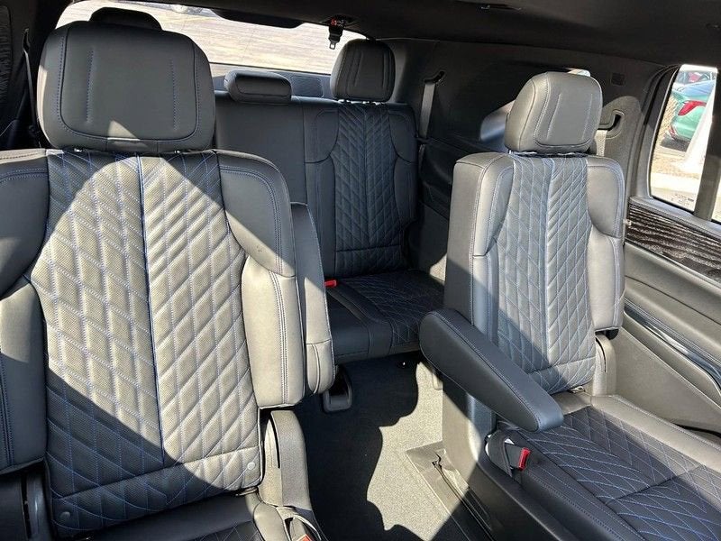 2025 Cadillac ESCALADE IQ Luxury 1