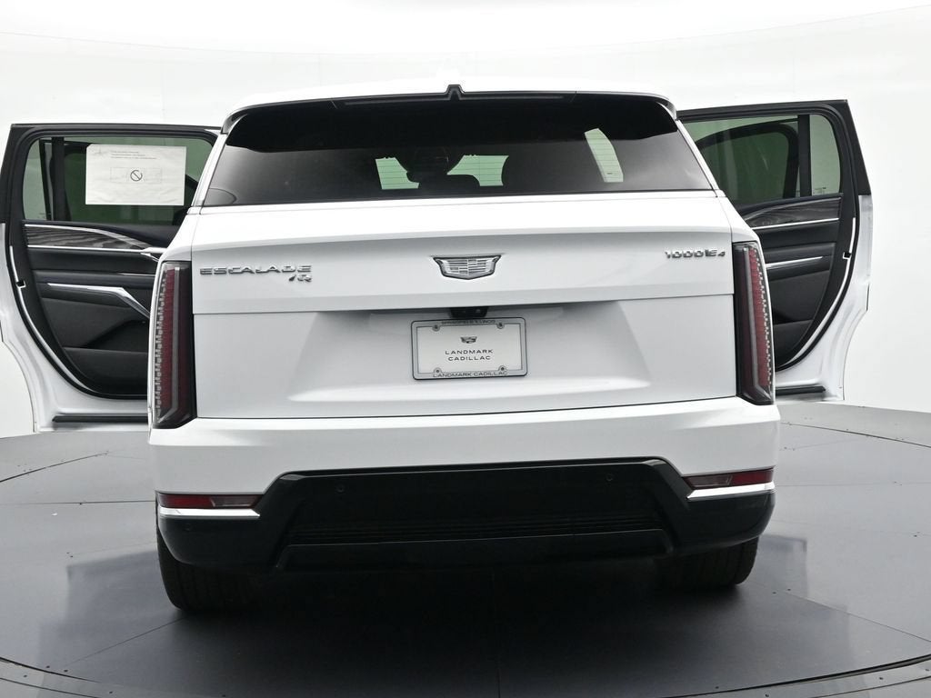 2025 Cadillac ESCALADE IQ Luxury 1