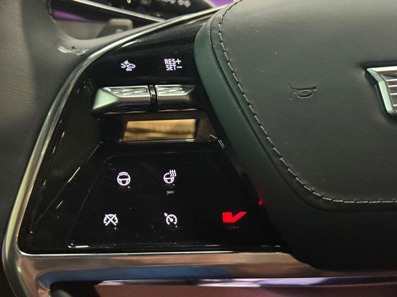 2025 Cadillac ESCALADE IQ Luxury 2