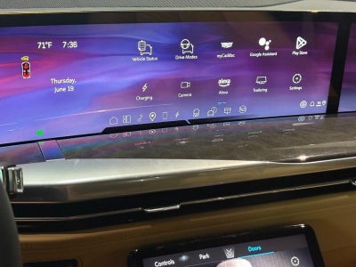 2025 Cadillac ESCALADE IQ Luxury 2