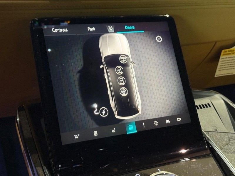 2025 Cadillac ESCALADE IQ Luxury 2