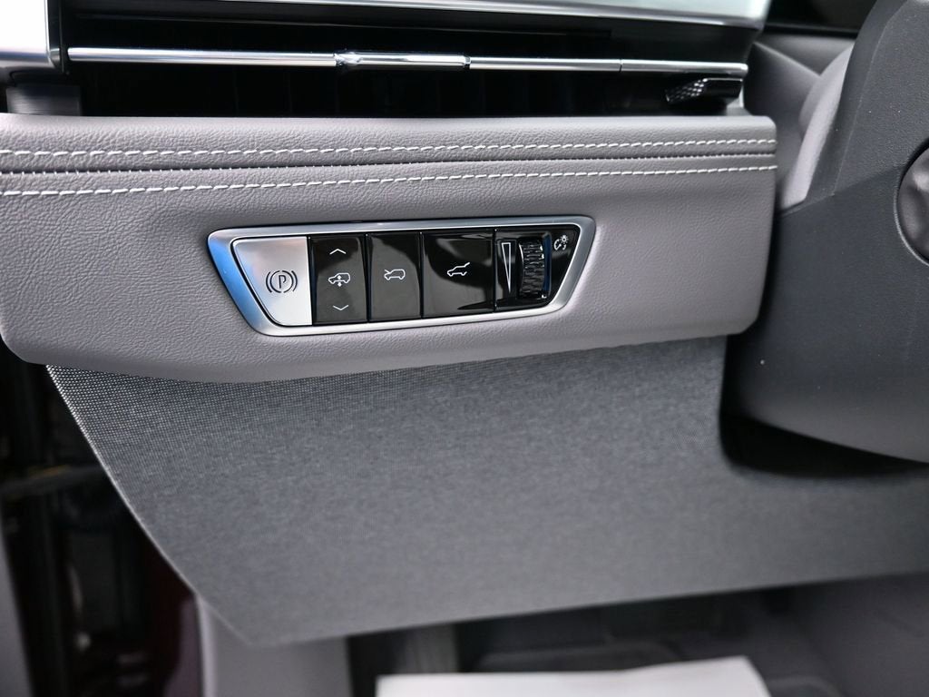 2025 Cadillac ESCALADE IQ Sport 1